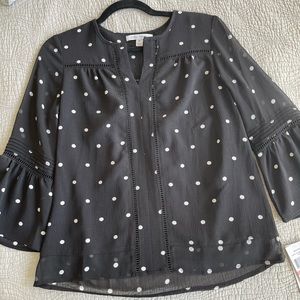 XS - NWT- Black blouse with polka dots